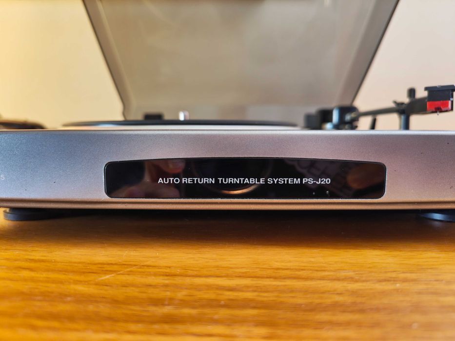 Sony PS-J20 Turntable with Built-in Pre-amplifier – Excellent Condition64284409973507122