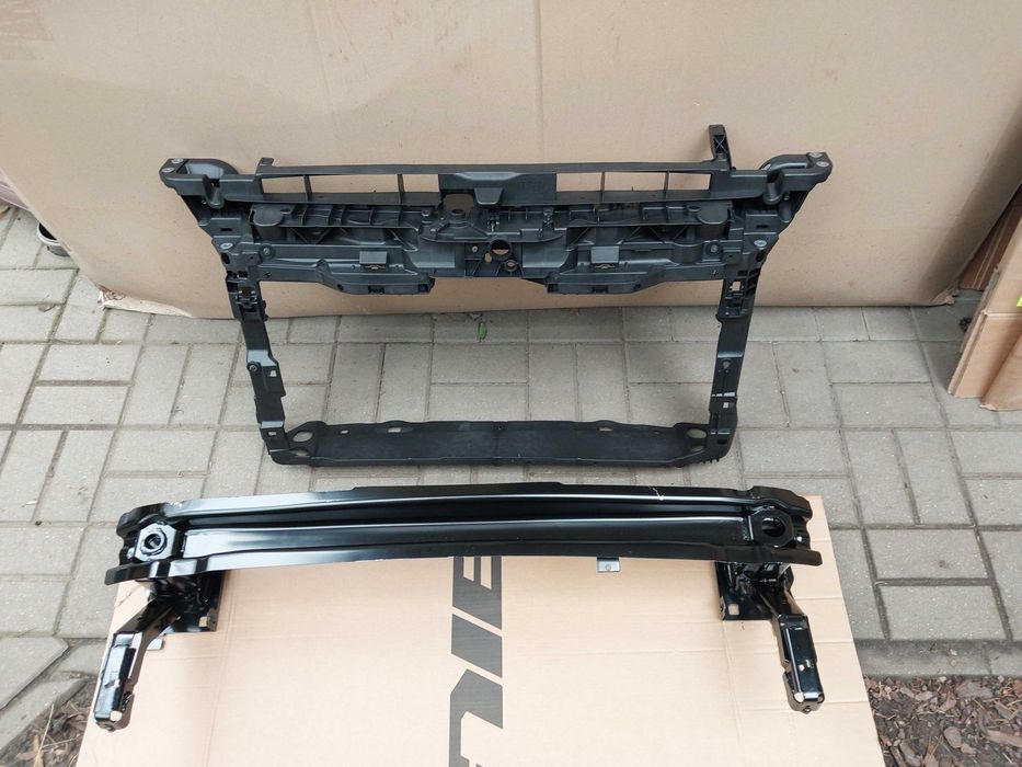 VW GOLF 8 pas przedni  + wzmocnienie CAŁE PRZODY