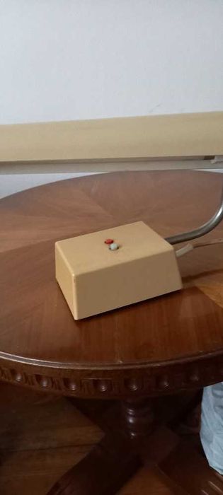 Oryginalna lampka biurkowa z lat 70 ub. wieku. Wysyłka, dostawa gratis