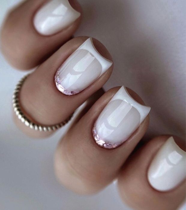 Манікюр/педикюр/нарощення