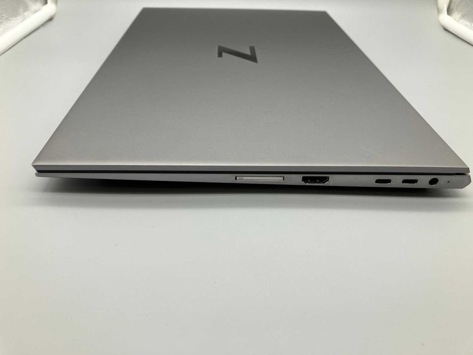 Ноутбук HP ZBook Studio G7 i9-10885H Quadro T2000 Win11 + подарунок