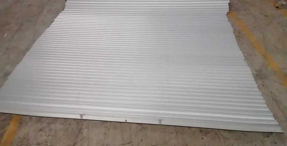 Painel  Compacto fenólico termolaminado estores alumínio