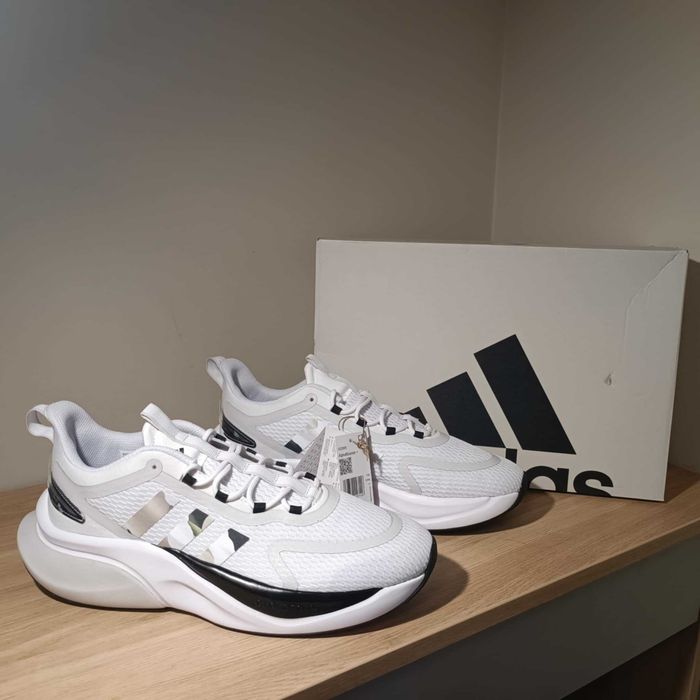 Adidas AlphaBounce + r. 46 (29,5 cm) IG3585 Ftwwht/Cblack/Greone