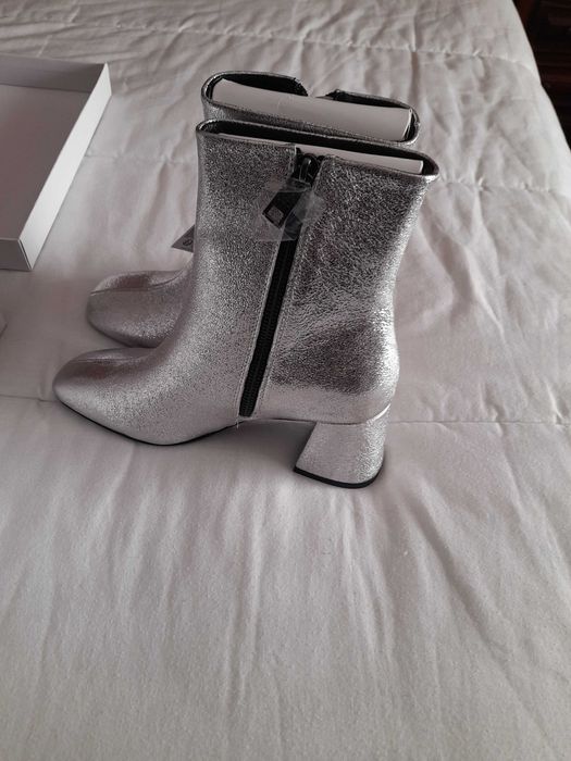 Botas prata em pele Pedro del Hierro