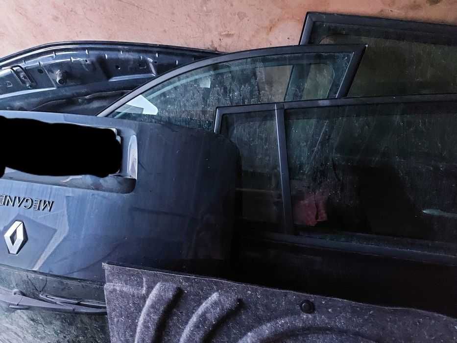 Porta frente esquerda megane 2
