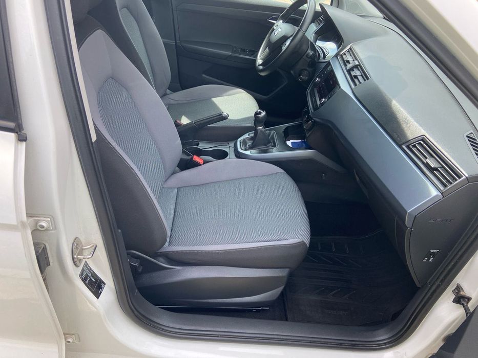 Автомобіль seat arona