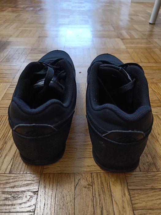 Sneakersy czarne Umbro