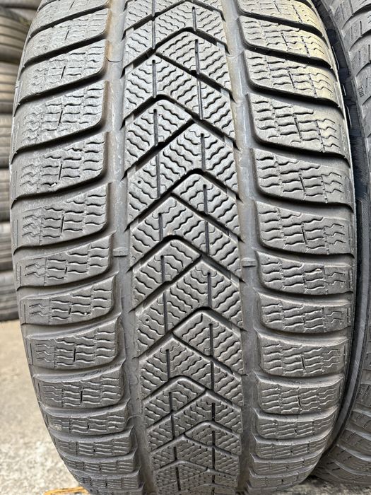 Зимові шини 235/45 R18 Pirelli Sottozero 3 TO PNCS 4шт. 2023