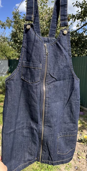 Жіночий сарафан