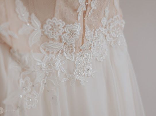 Suknia ślubna, muślinowy dół