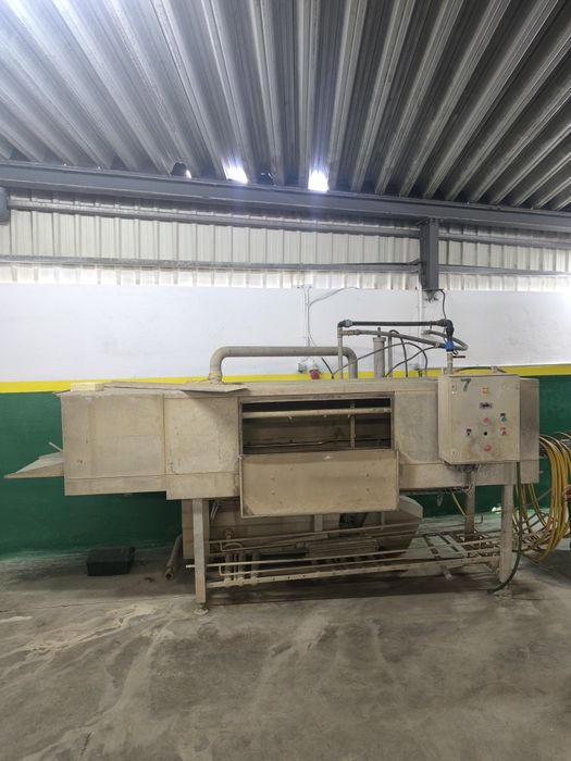 Máquina de Lavar Caixas