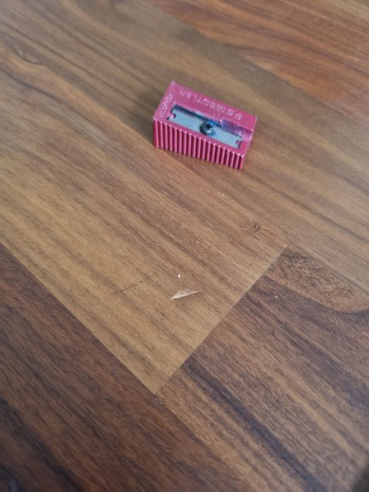 Secretária / Mesa de Escritório - Tampo em Nogueira (IKEA Karlby) + Pés em Aço