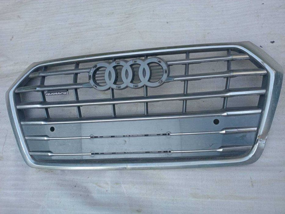 Решітка радіатора Audi Q5 S-line 80A853651C 2015-2018 85223011 made in Mexico original