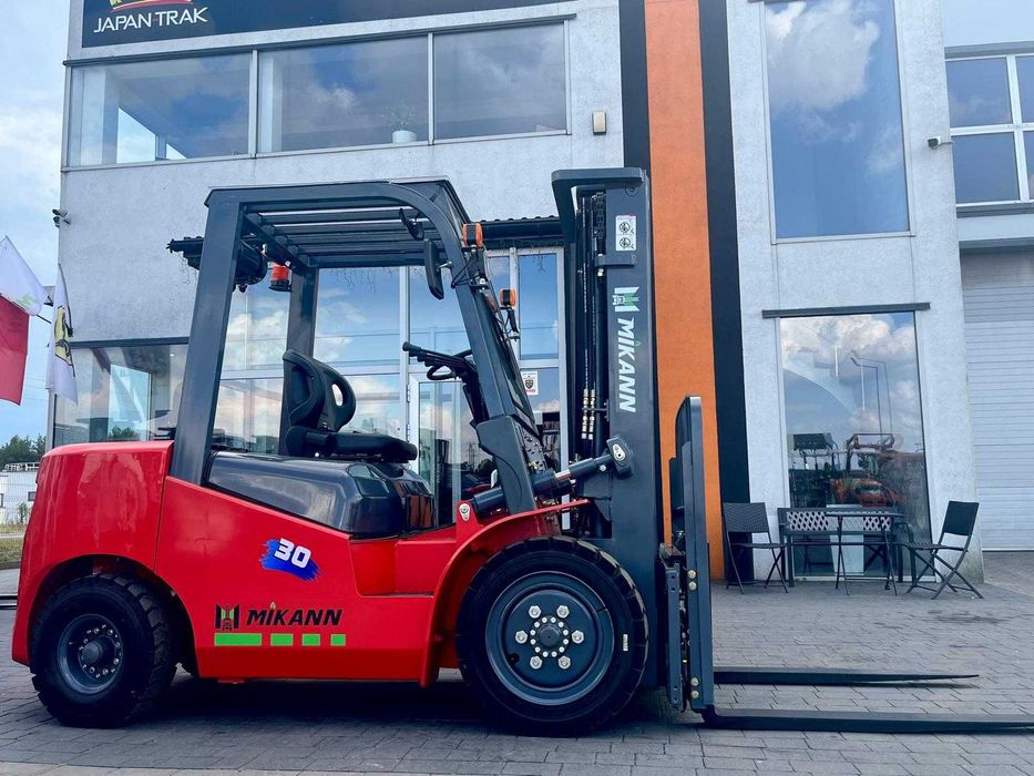 Wózek Widłowy 3T MIKANN, Maszt 4.5m,Triplex, Diesel , Półkabina