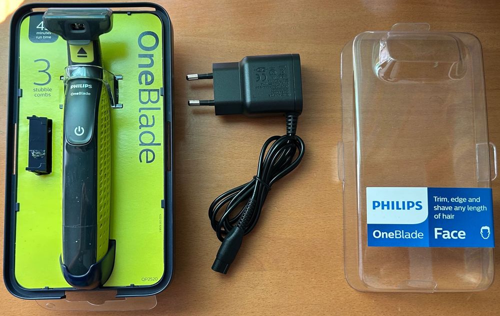 Philips Aparador De Barba One Blade QP2520/30 + 2 EU e UK Carregadores