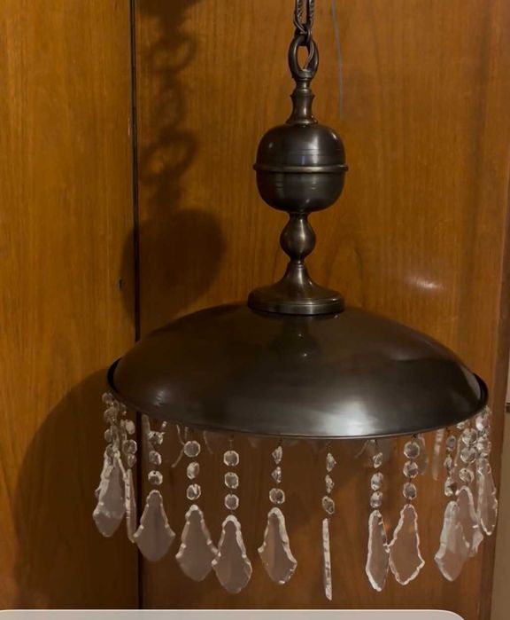 Wiszaca mosiezna lampa