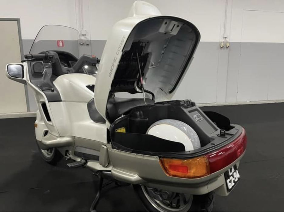 Honda Pacific Coast 800