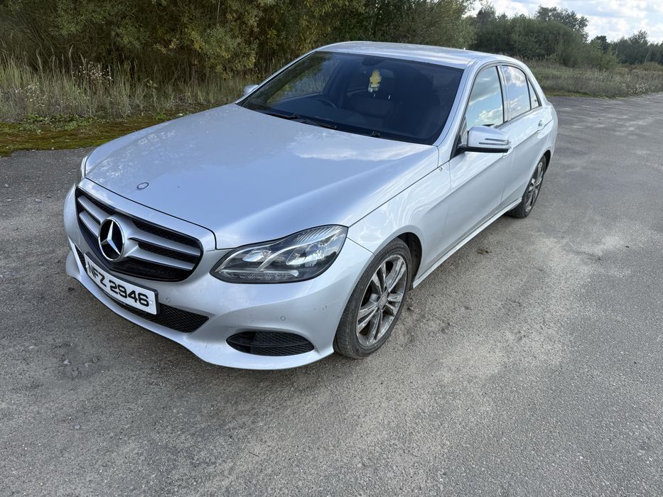 Mercedes-Benz e220