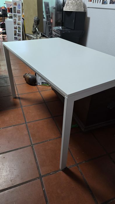 Mesa de jantar branca