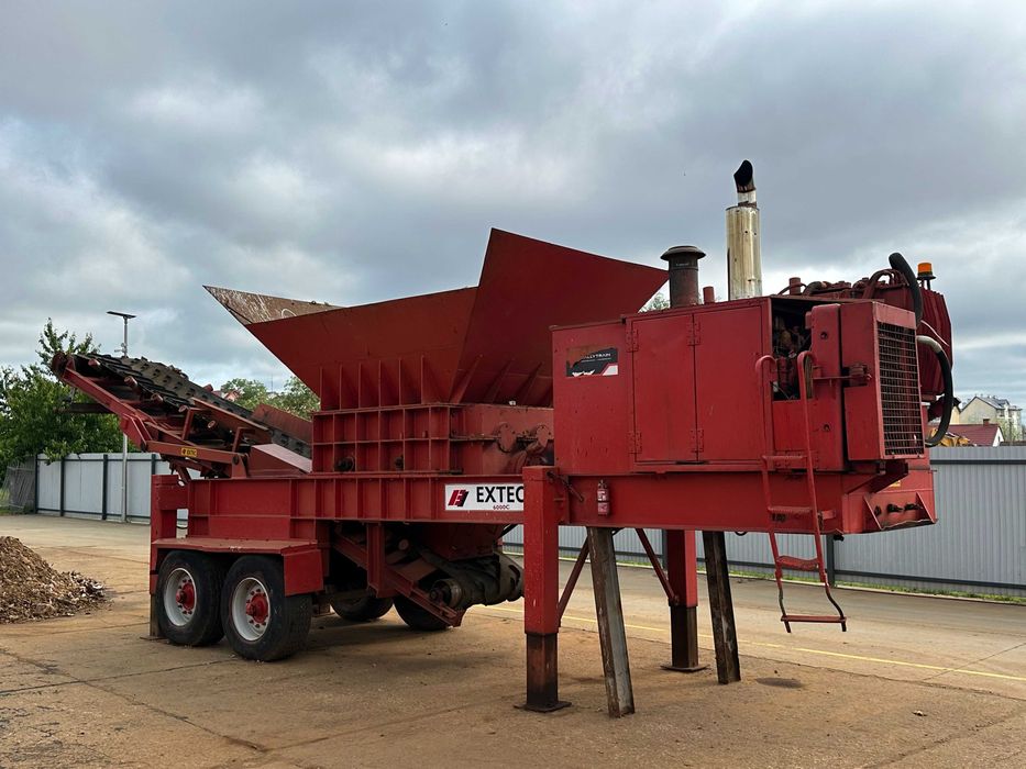 Kruszarka EXTEC Caterpillar