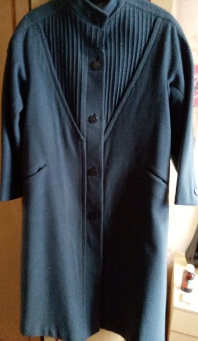 Женское осеннее пальто