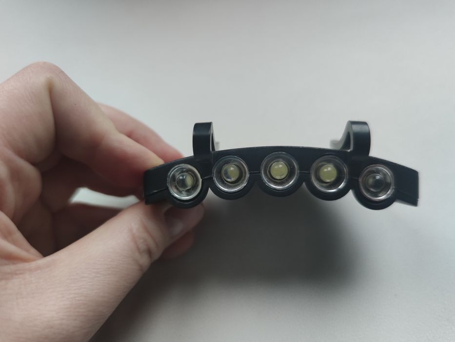 Ліхтарик на кєпку