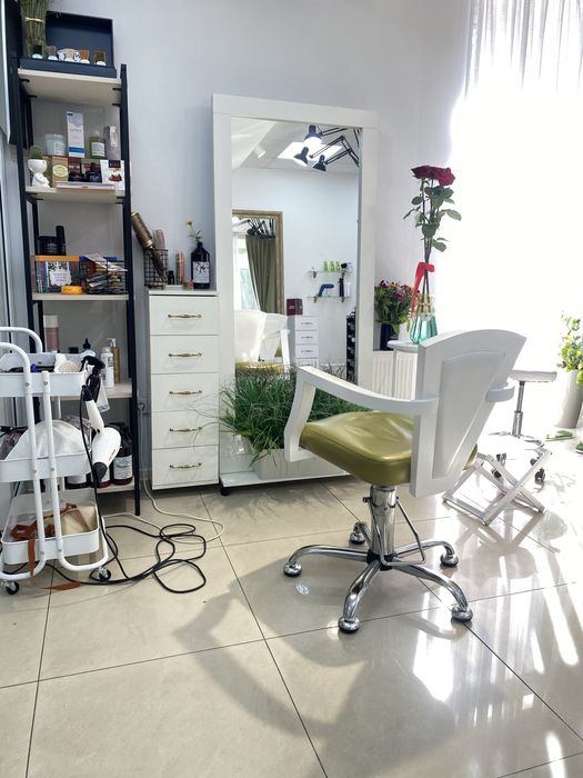 Оренда місць в салоні, є генератор