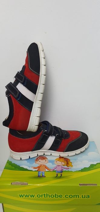 Кроссовки мокасины продам