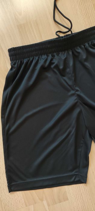 Umbro spodenki sportowe r. S