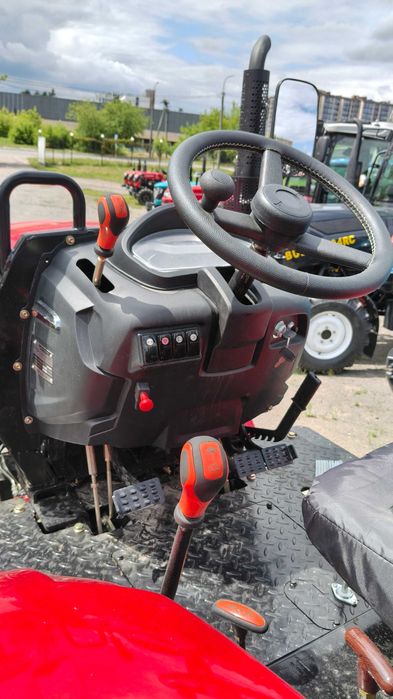 Трактор XINGTAI Сінтай XT-404R реверс примусова навіска