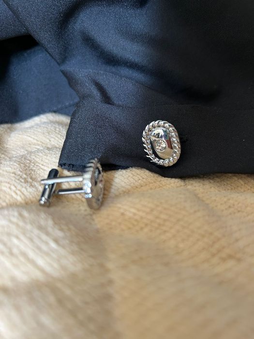 Якісні металеві запонки і затискач для краватки