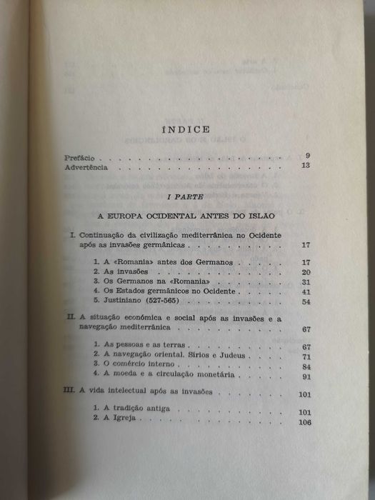 Maomé e Carlos Magno - Universidade Moderna
