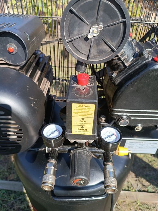 Продам компресор