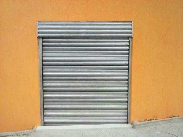 Grade / estore metálico