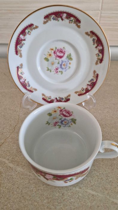 Conjunto Chávena e Pires T. Limoges, porcelana