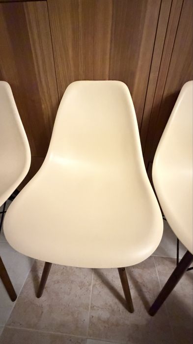 Cadeiras estilo nórdico beje