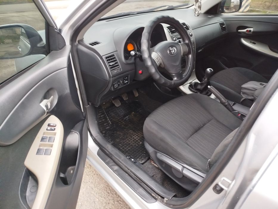 Продам TOYOTA Corolla