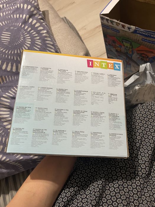 Надувний бассейн Intex