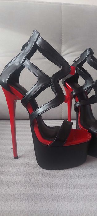 Super sandałki na cienkiej szpilce