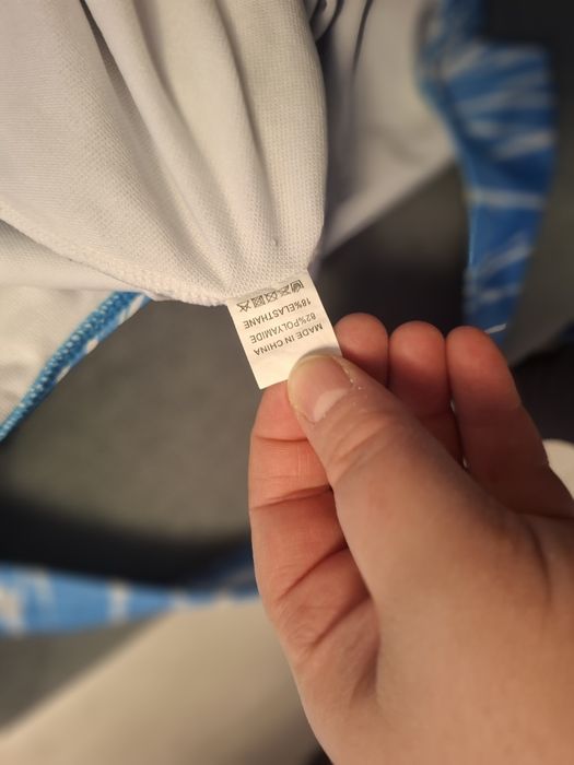 Strój kąpielowy ubrany tylko raz