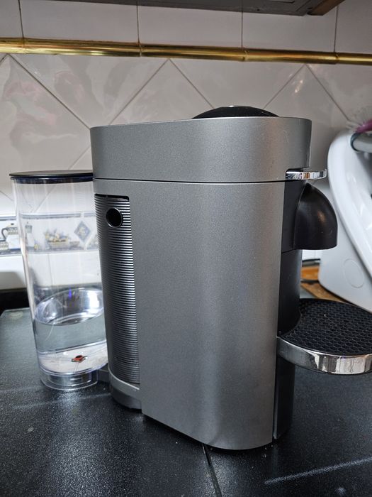 Nespresso Vertuo automatica (como nova)