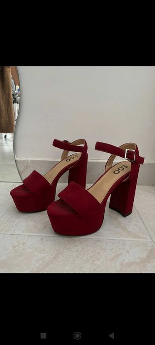 Sandálias EGO salto alto