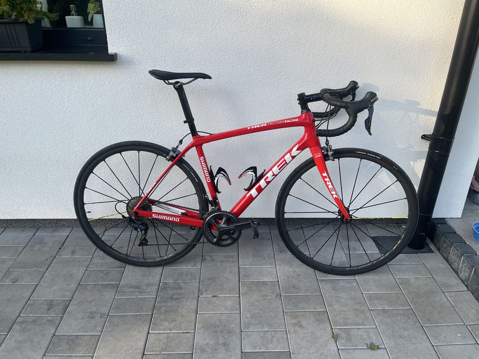 Rower szosowy TREK Carbon wraz z zapasowymi kołami