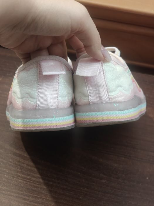 Trampki (różowy kolor)