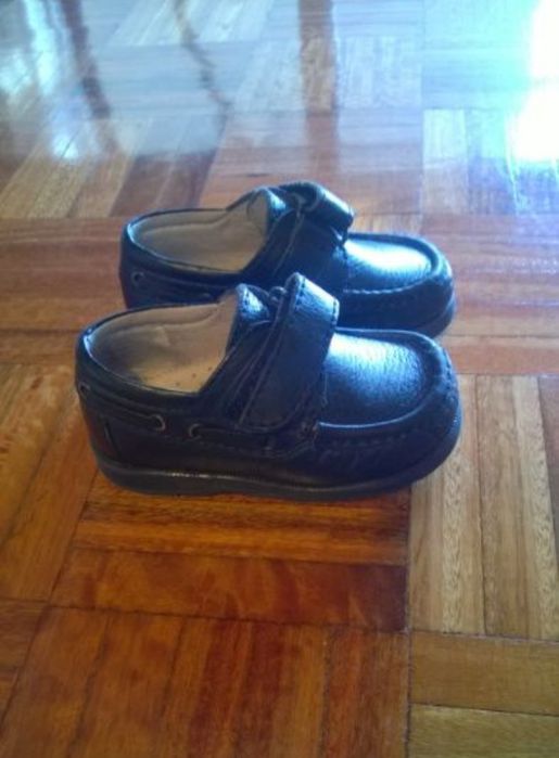 Sapatos de bebé num 20