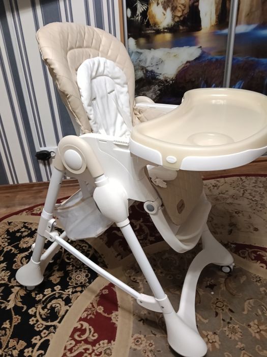 Стільчик для годування Carello