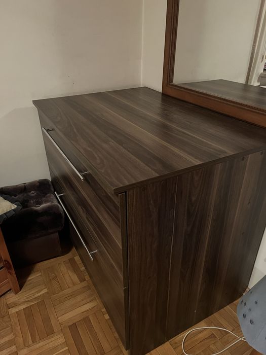 Duża komoda w kolorze ciemny brąz