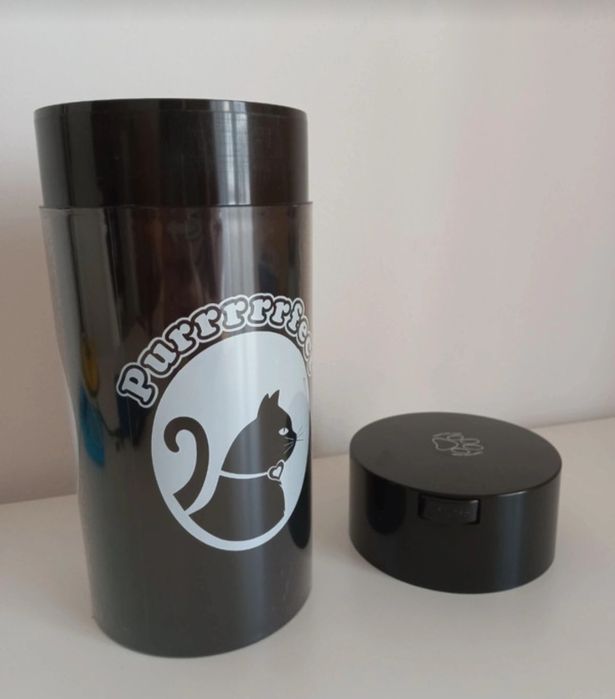 Embalagem para guardar comida para animais