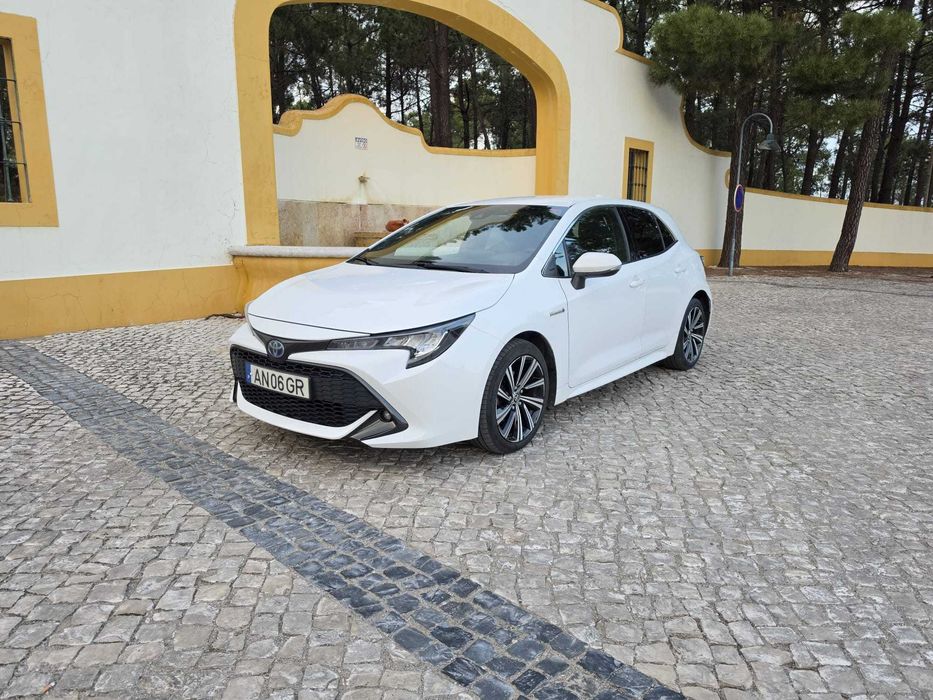 Corolla 1.8HSD Confort Pack Sport NACIONAL