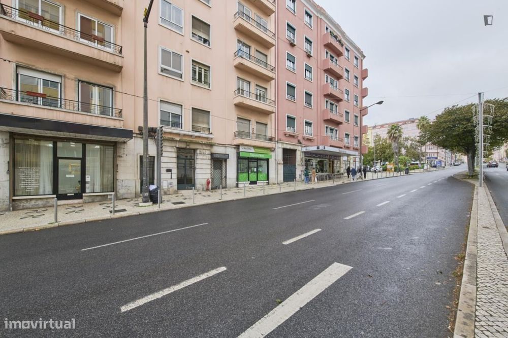 Quarto - localizado em Alameda Lisbon